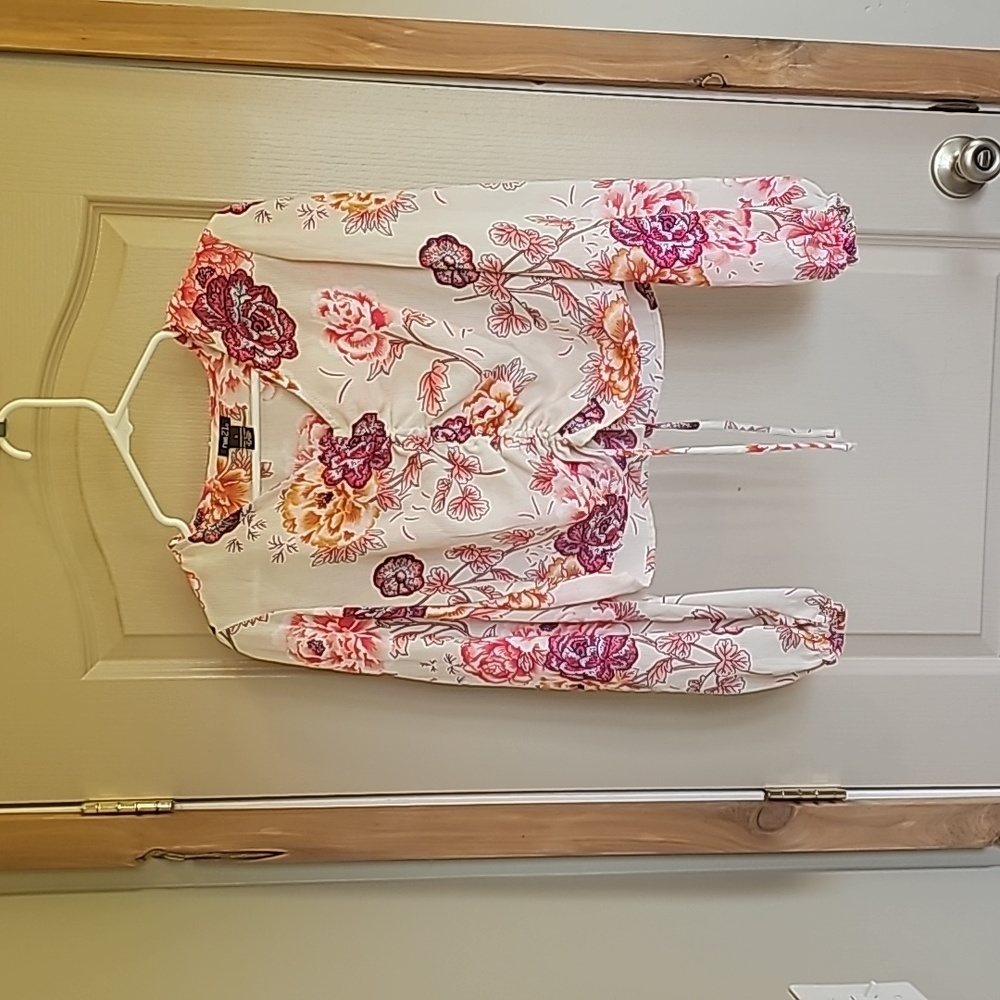 Rue 21 Floral Long Sleeve Pink And White Blouse